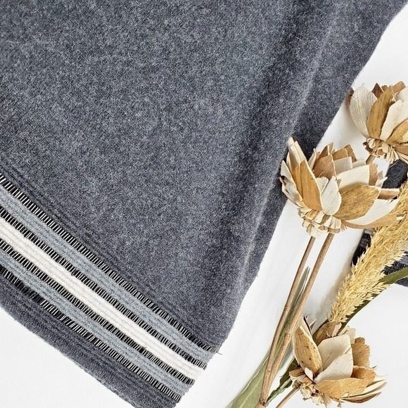 Neiman Marcus Cashmere Gray Beaded Cashmere Sweater Dress S - Picture 7 of 15